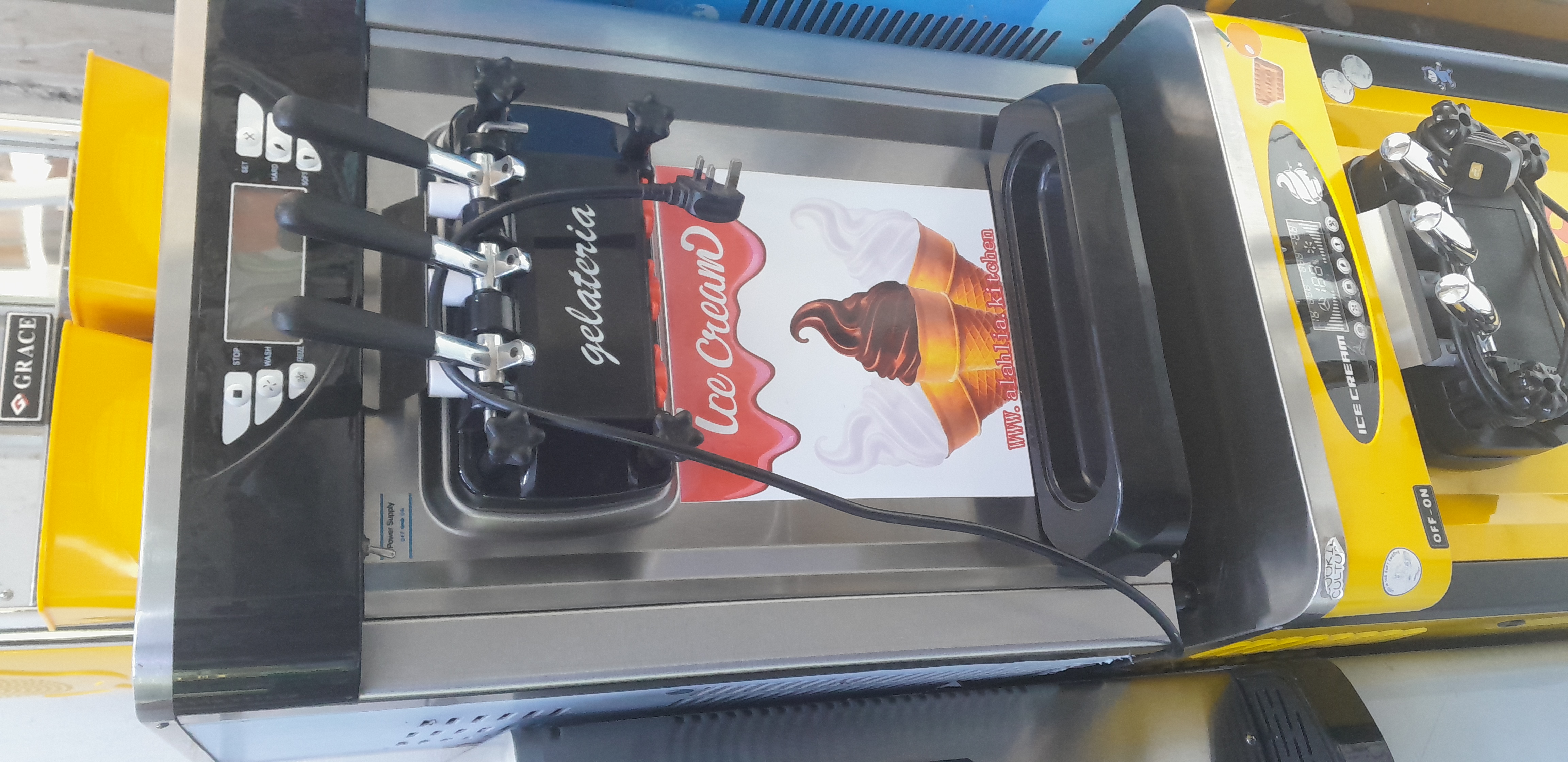 Ice cream machine