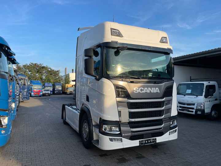 Scania Truck Head