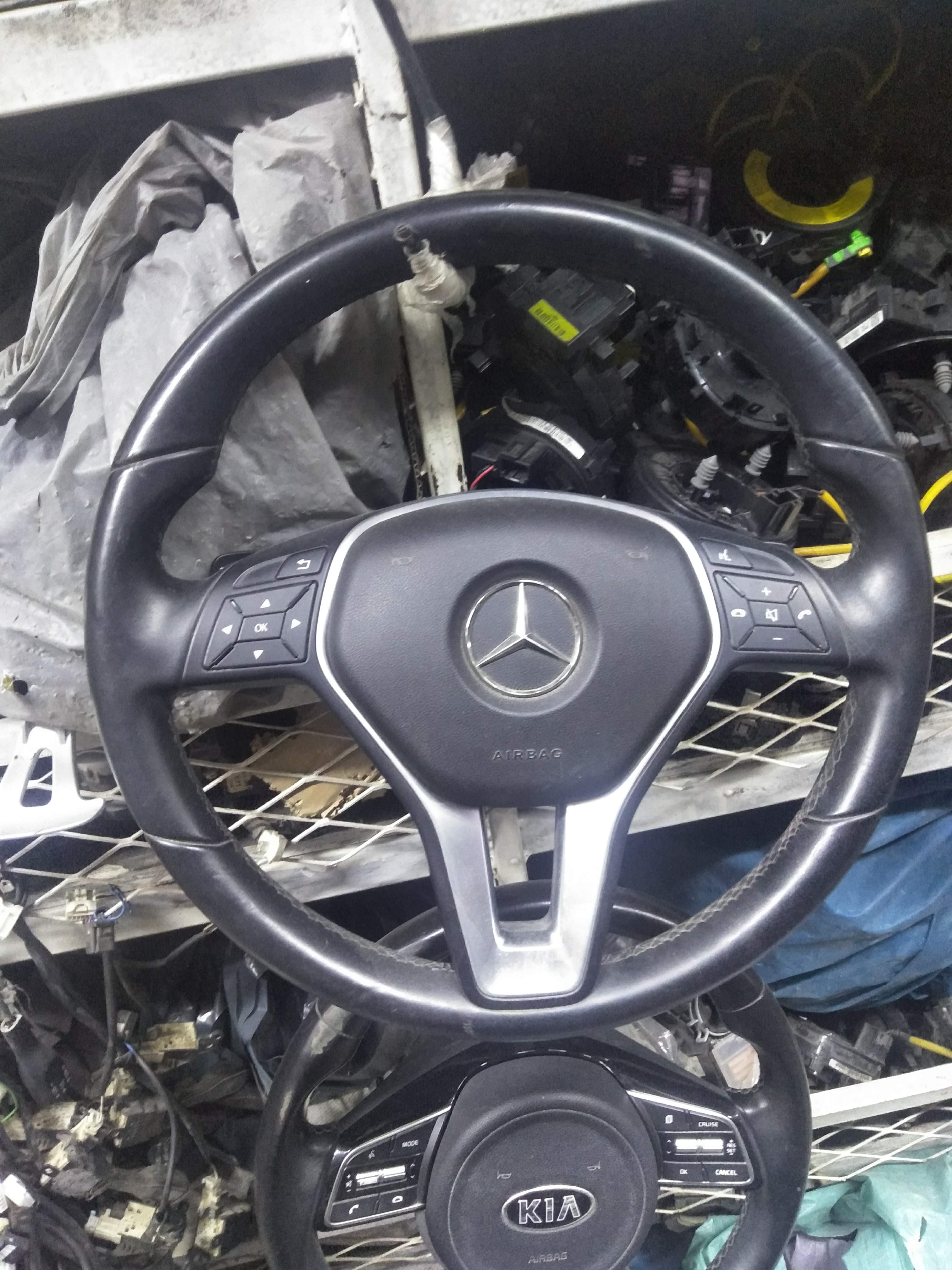 Mercedez Benz Steering